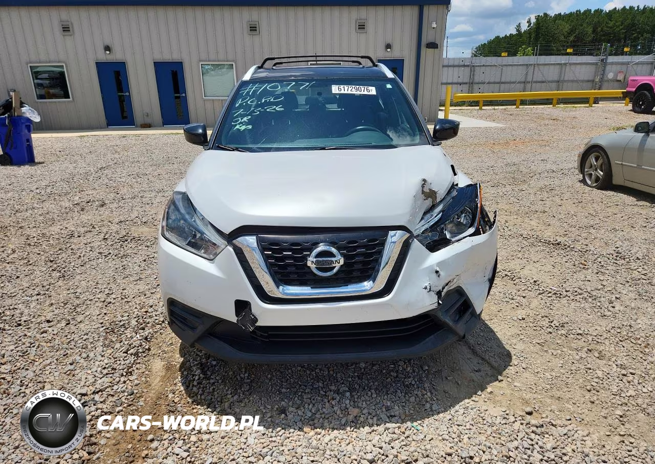 2019 Nissan Kicks Sv VIN:3N1CP5CU1KL530653 - 5