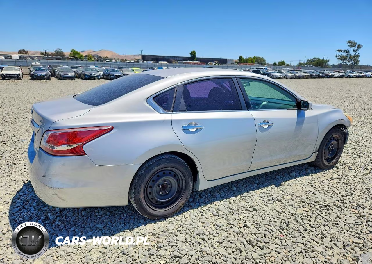 2013 Nissan Altima 2.5 VIN:1N4AL3AP1DN538813 - 3