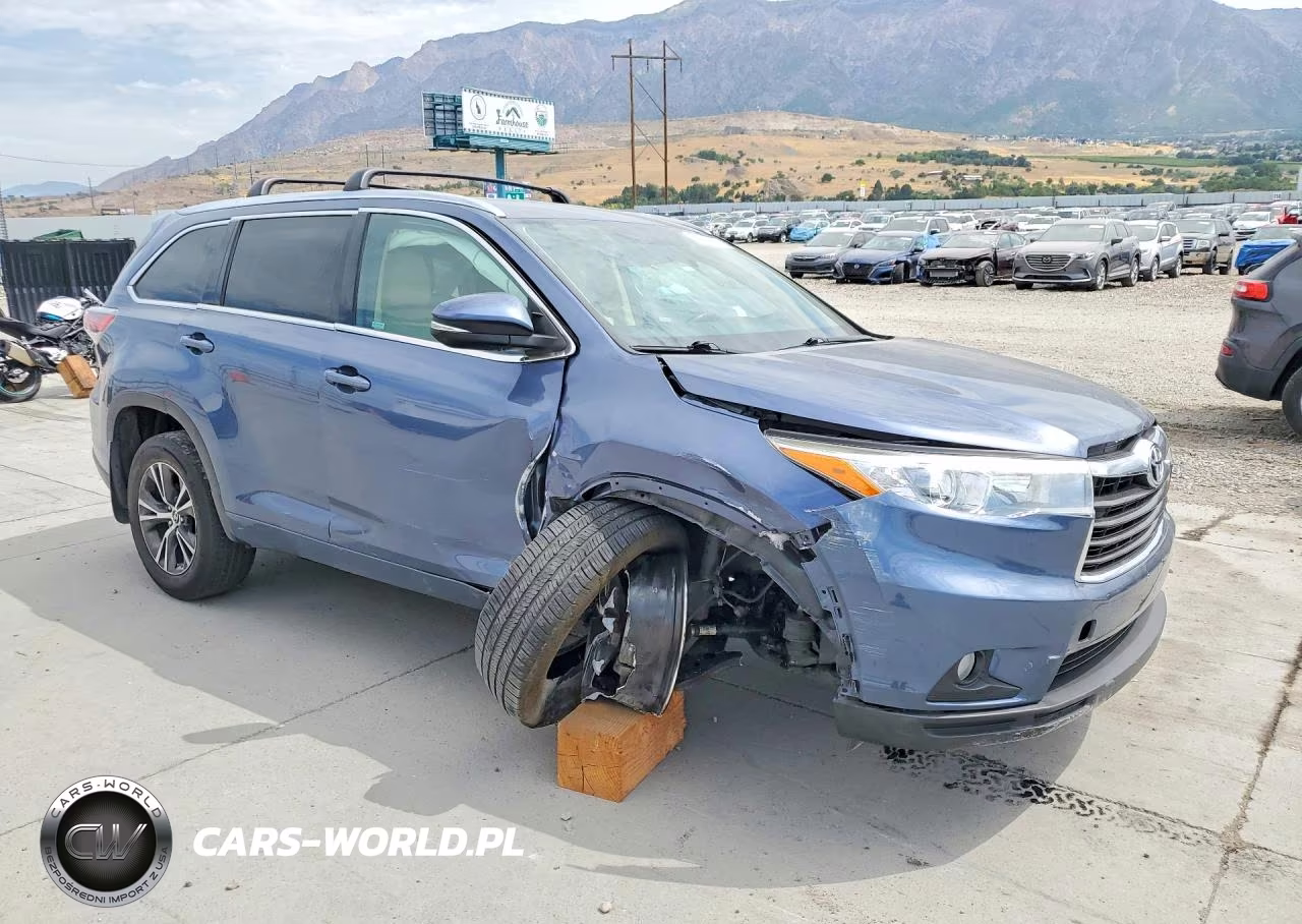 2016 Toyota Highlander Xle VIN:5TDJKRFH1GS323867 - 4