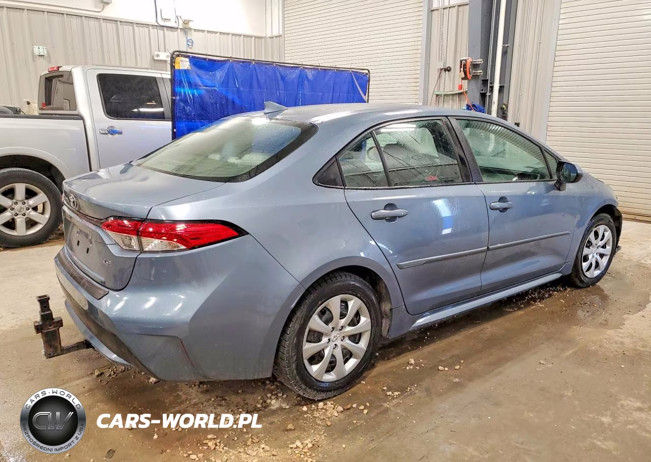 2020 Toyota Corolla Le VIN:5YFEPRAE9LP062846 - 3