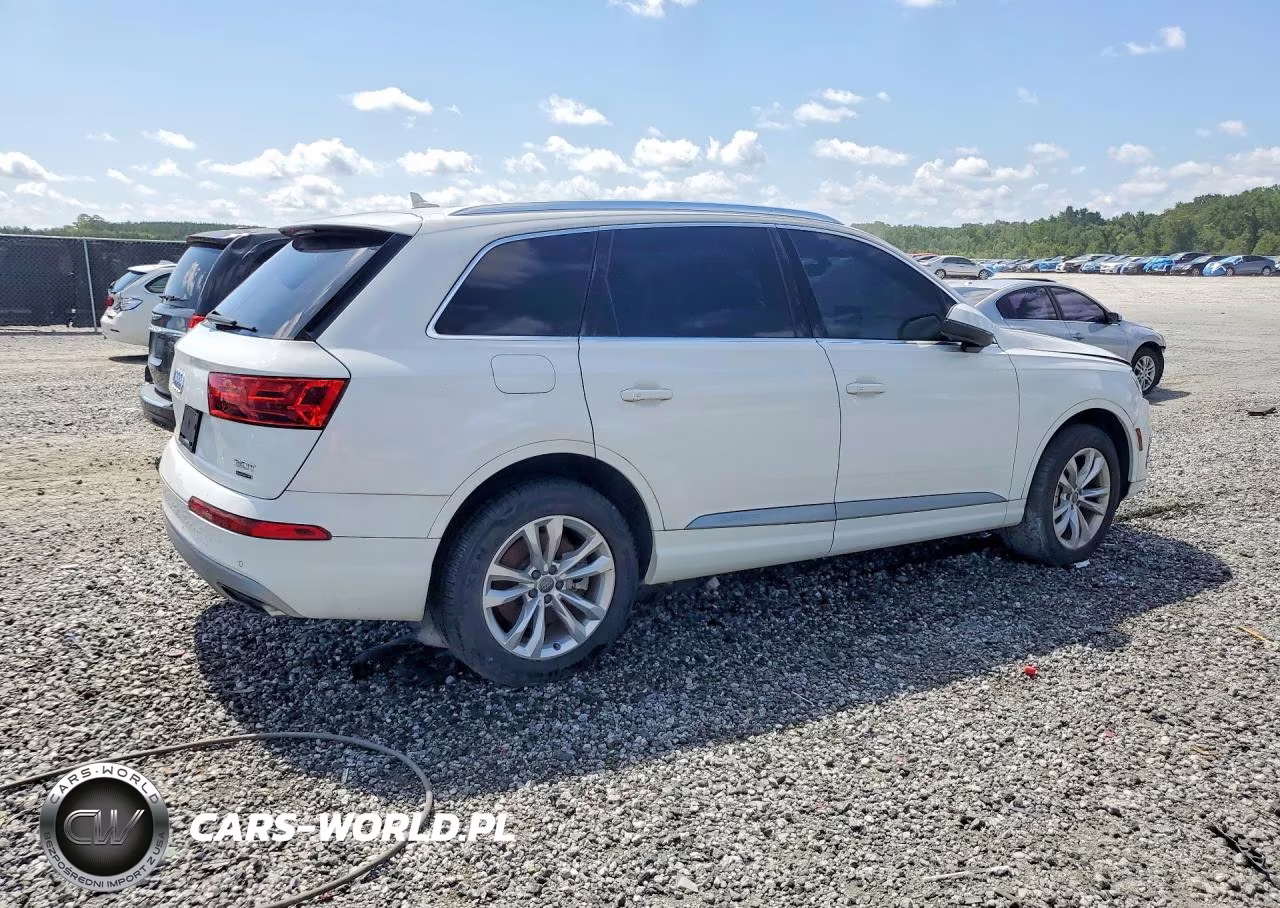 2018 Audi Q7 Premium Plus VIN:WA1LAAF7XJD034262 - 3