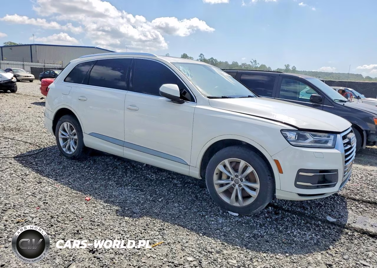 2018 Audi Q7 Premium Plus VIN:WA1LAAF7XJD034262 - 4