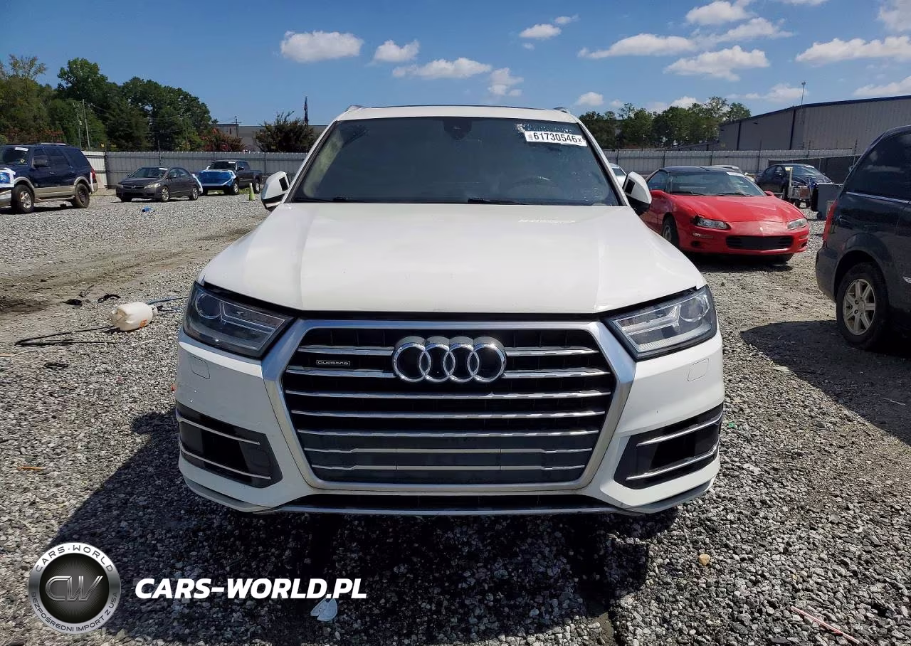 2018 Audi Q7 Premium Plus VIN:WA1LAAF7XJD034262 - 5