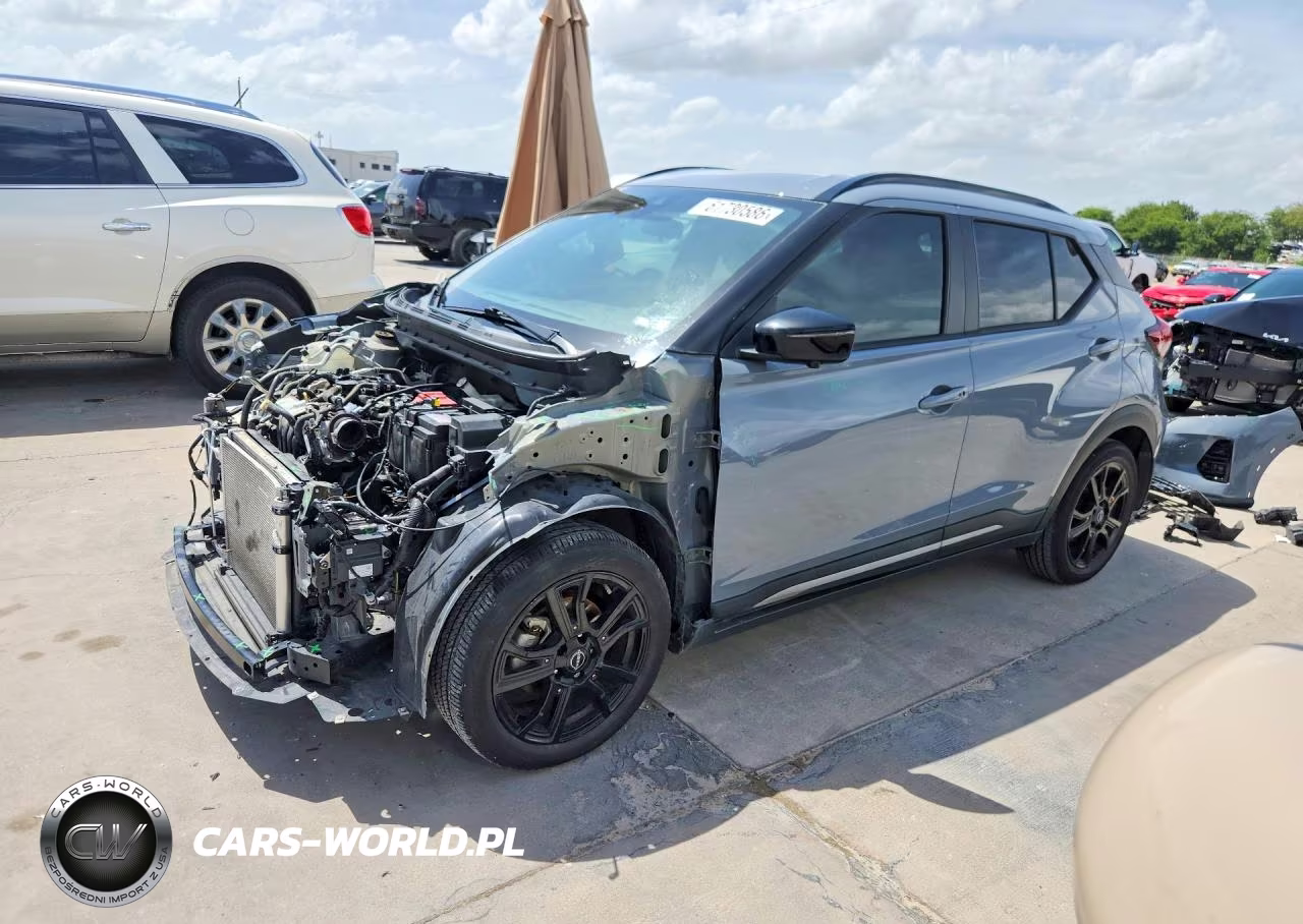 2023 Nissan Kicks Sr – zdjęcie 1 z 13