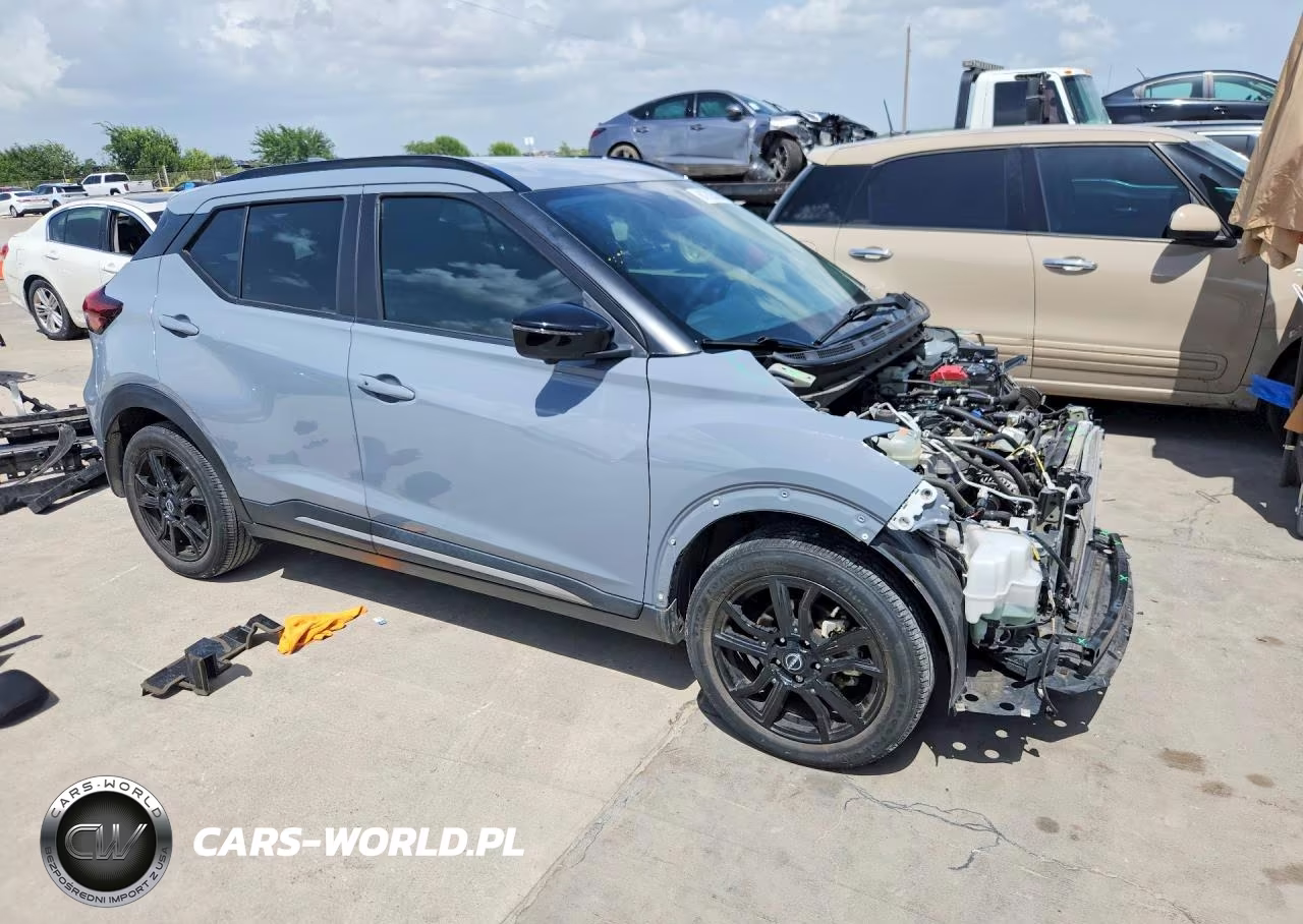 2023 Nissan Kicks Sr VIN:3N1CP5DV3PL546884 - 4