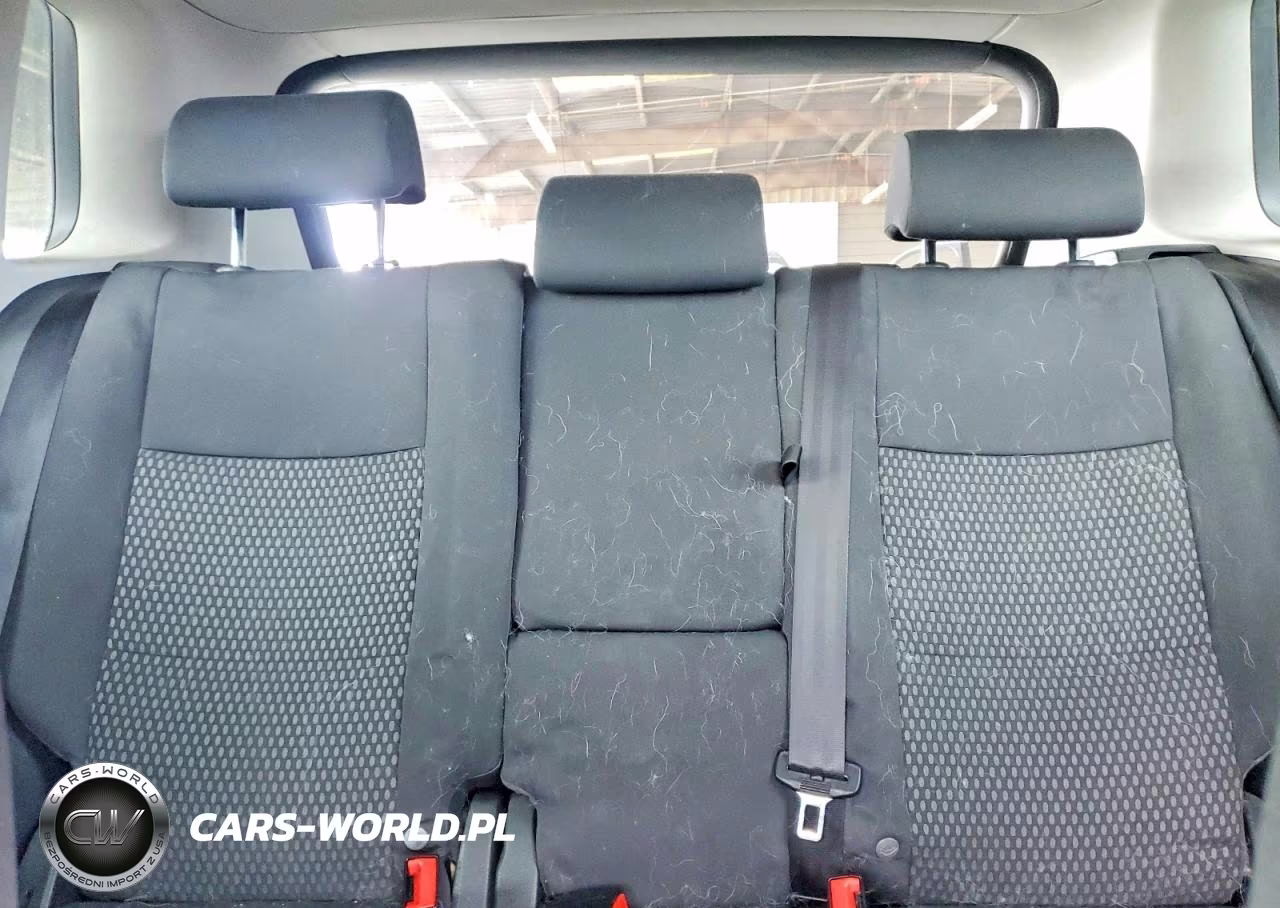 2011 Volkswagen Tiguan S VIN:WVGAV7AX5BW000436 - 10