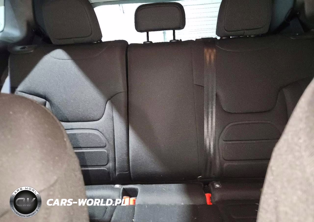 2020 Jeep Renegade Latitude VIN:ZACNJBBB1LPL34899 - 10