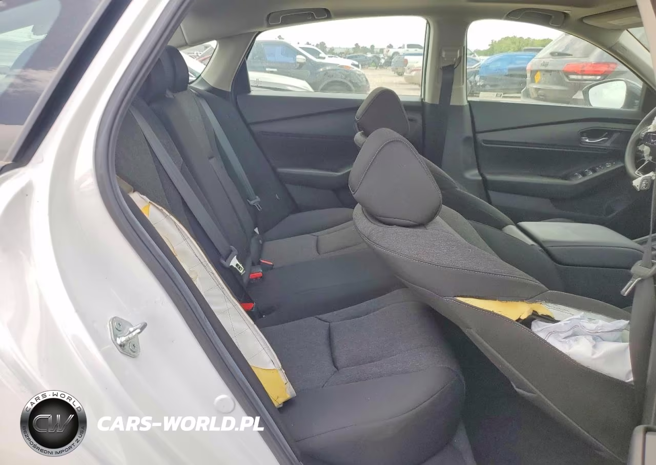 2025 Honda Accord Se VIN:1HGCY1F49SA086560 - 10
