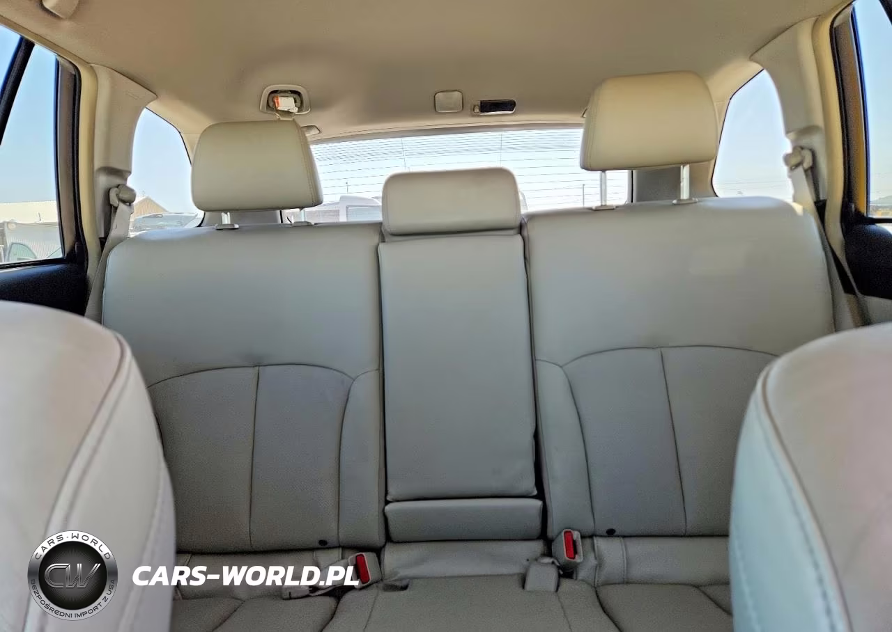 2013 Subaru Outback 3.6R Limited VIN:4S4BRDLC9D2323772 - 10