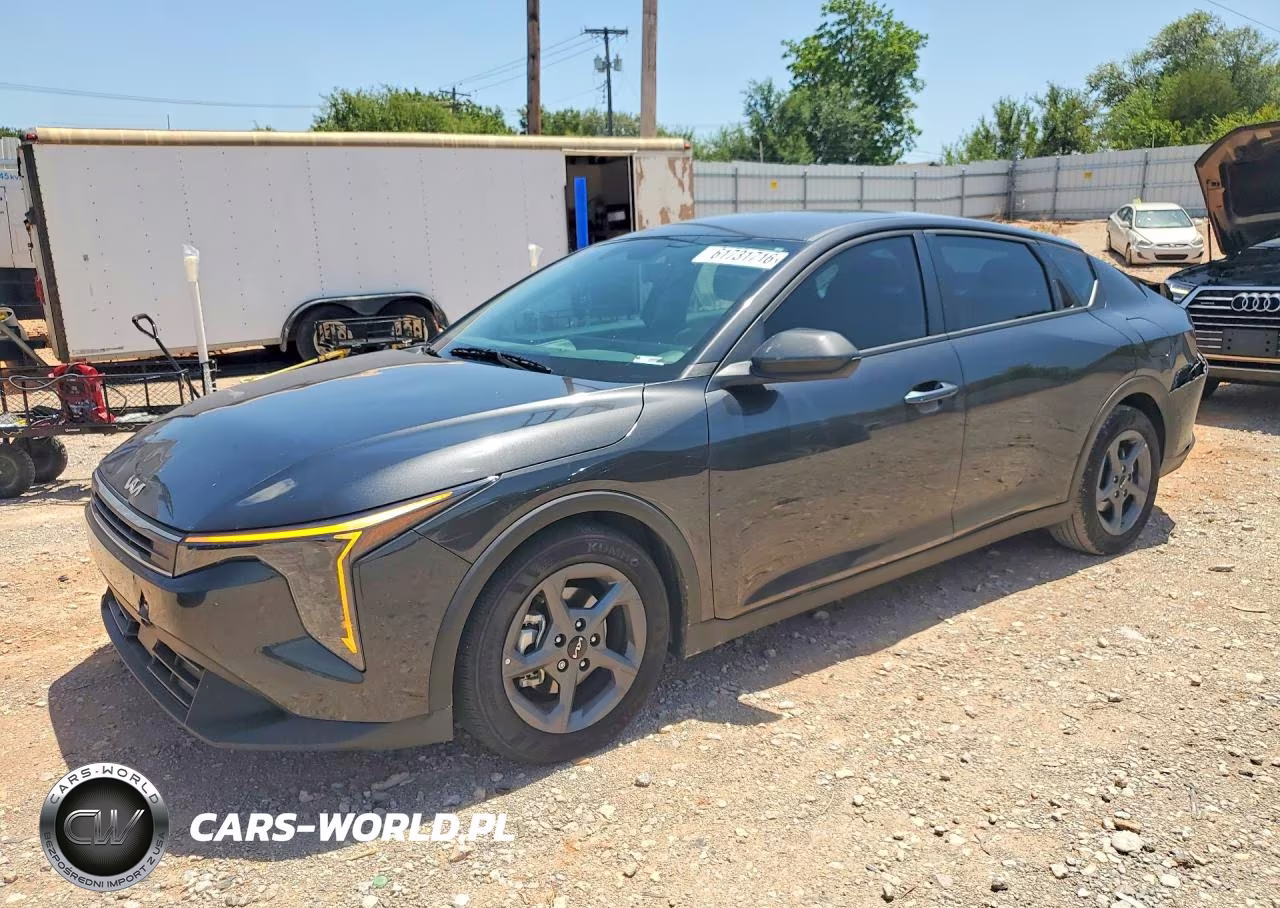 2025 Kia K4 Lxs VIN:3KPFT4DE6SE220199 - 1