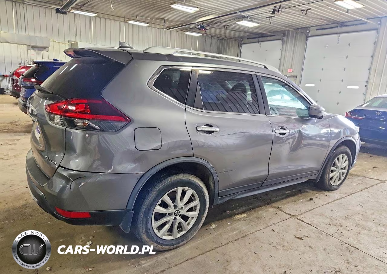 2018 Nissan Rogue Sv VIN:JN8AT2MV7JW300182 - 3