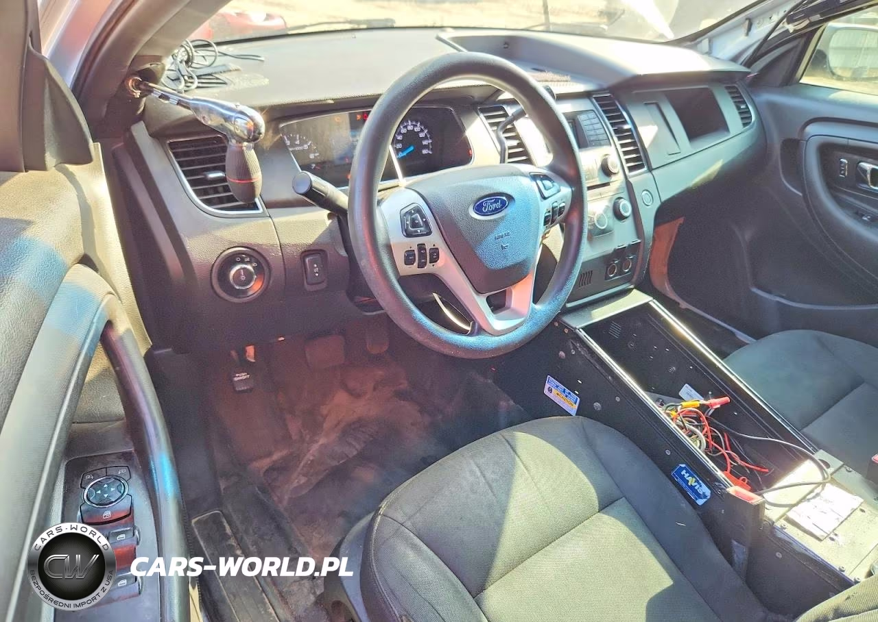 2018 Ford Taurus Police Interceptor VIN:1FAHP2L84JG104226 - 8