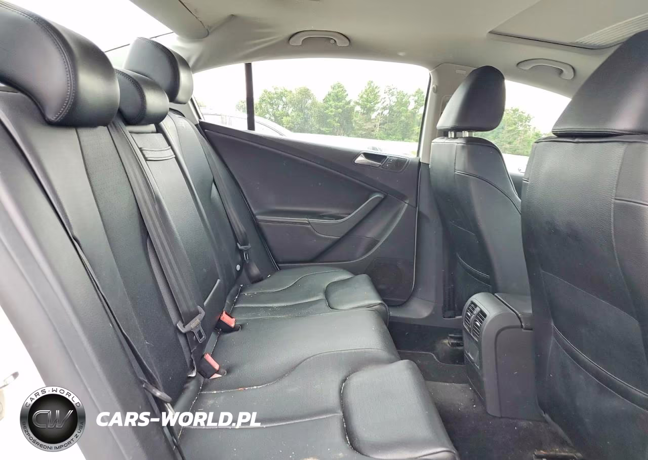 2010 Volkswagen Passat Komfort VIN:WVWJM7AN1AE140039 - 10