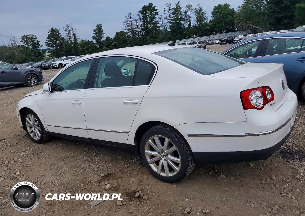 2010 Volkswagen Passat Komfort VIN:WVWJM7AN1AE140039 - 2