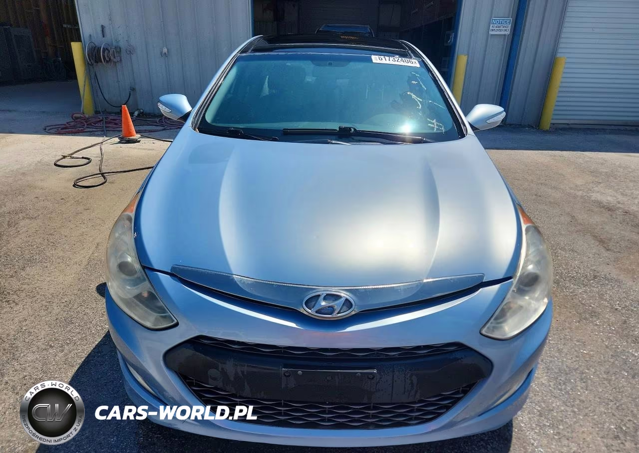 2012 Hyundai Sonata Hybrid VIN:KMHEC4A40CA045732 - 5