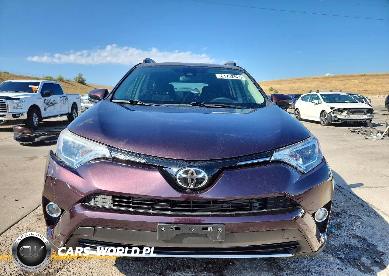 2017 Toyota Rav4 Xle VIN:2T3RFREV8HW589904 - 5
