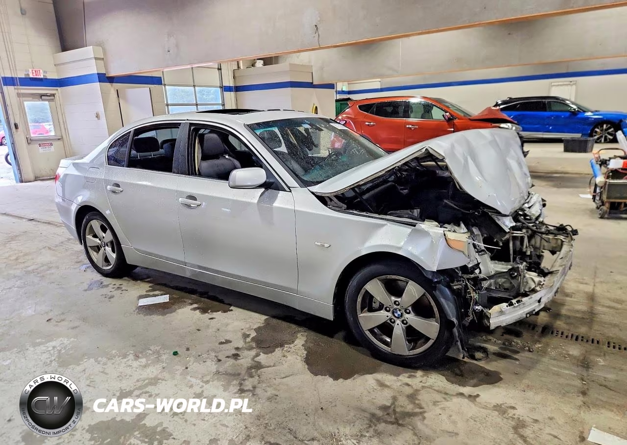 2007 BMW 530 Xi VIN:WBANF73587CU25153 - 4