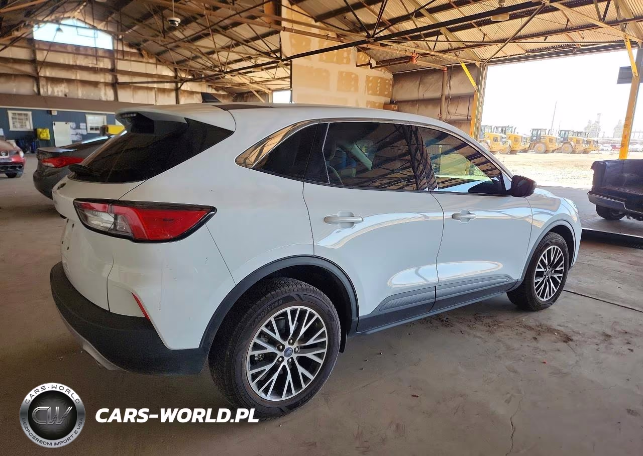 2022 Ford Escape Se VIN:1FMCU0EZ5NUB58029 - 3