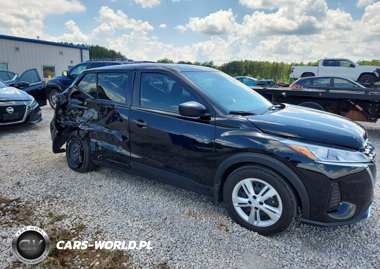 2025 Nissan Kicks Play S VIN:3N1CP5BVXSL482628 - 4