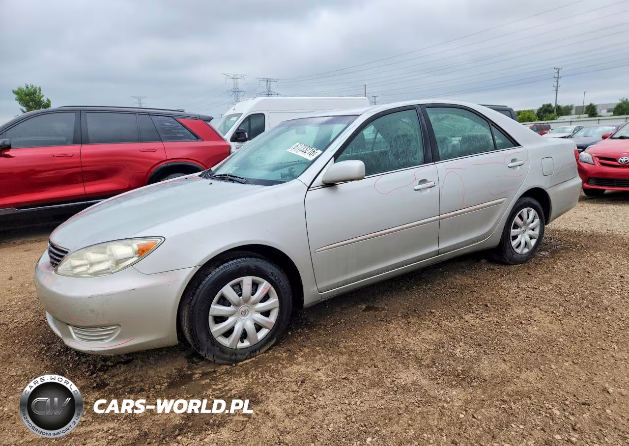 2005 Toyota Camry Le