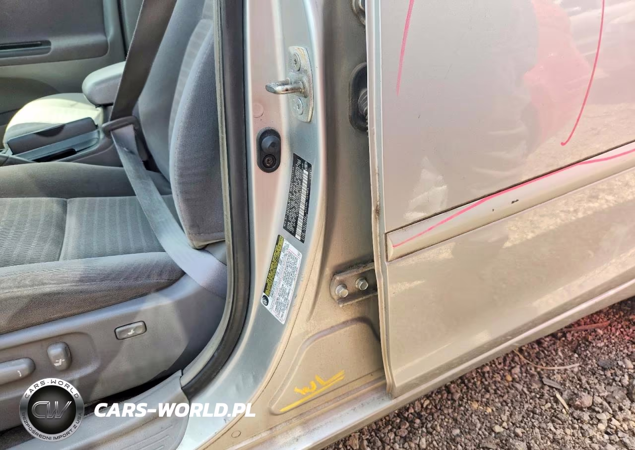 2005 Toyota Camry Le VIN:4T1BE32KX5U028118 - 12