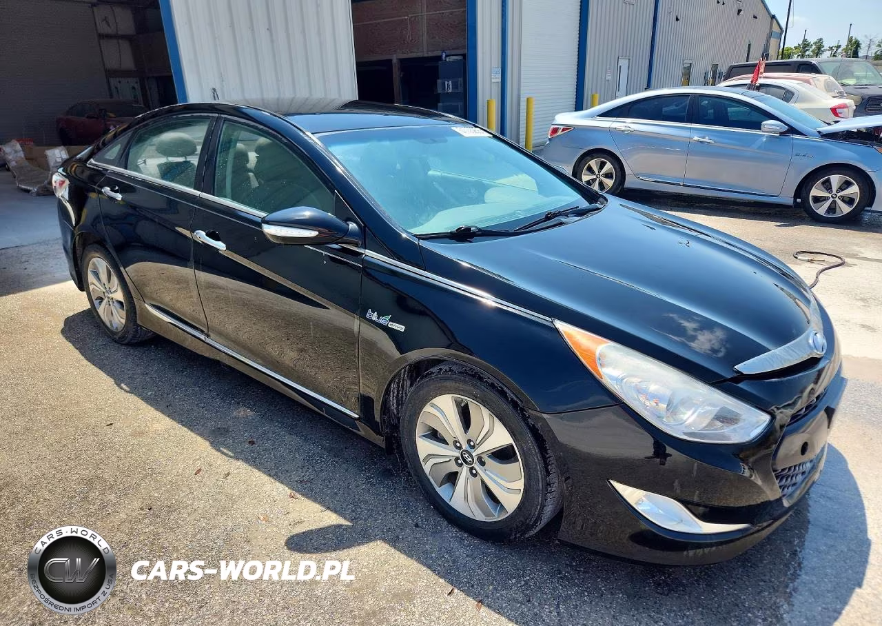 2013 Hyundai Sonata Hybrid VIN:KMHEC4A44DA098838 - 4