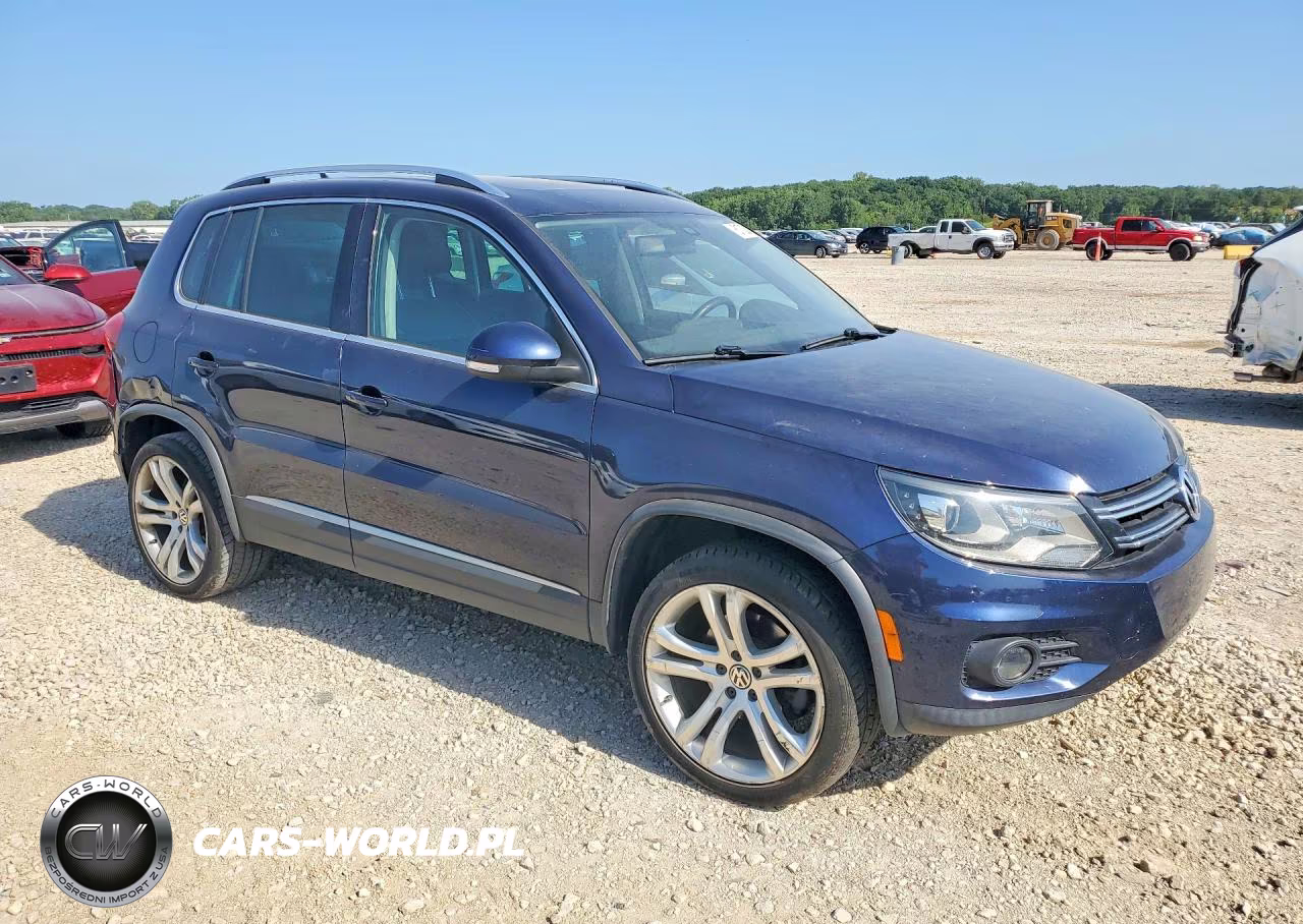 2012 Volkswagen Tiguan S VIN:WVGAV7AX2CW547908 - 4
