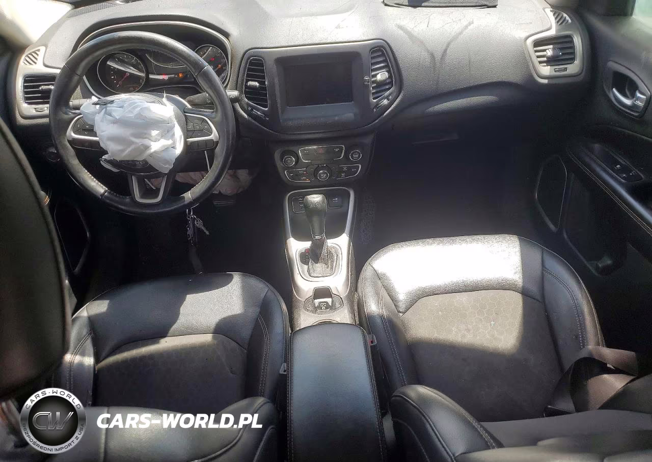 2019 Jeep Compass Latitude VIN:3C4NJCBB1KT636581 - 8