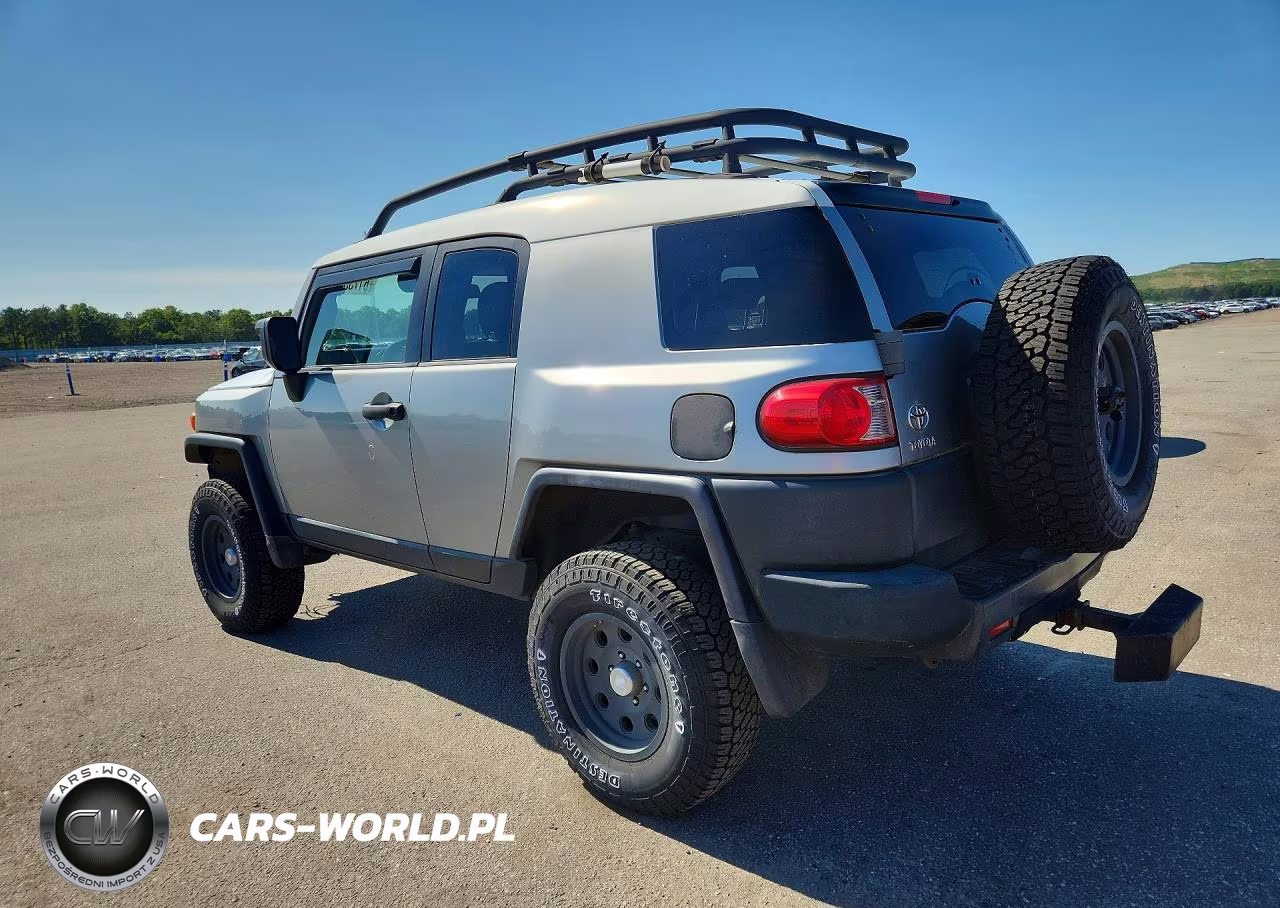 2009 Toyota Fj Cruiser Base VIN:JTEBU11FX9K069474 - 2