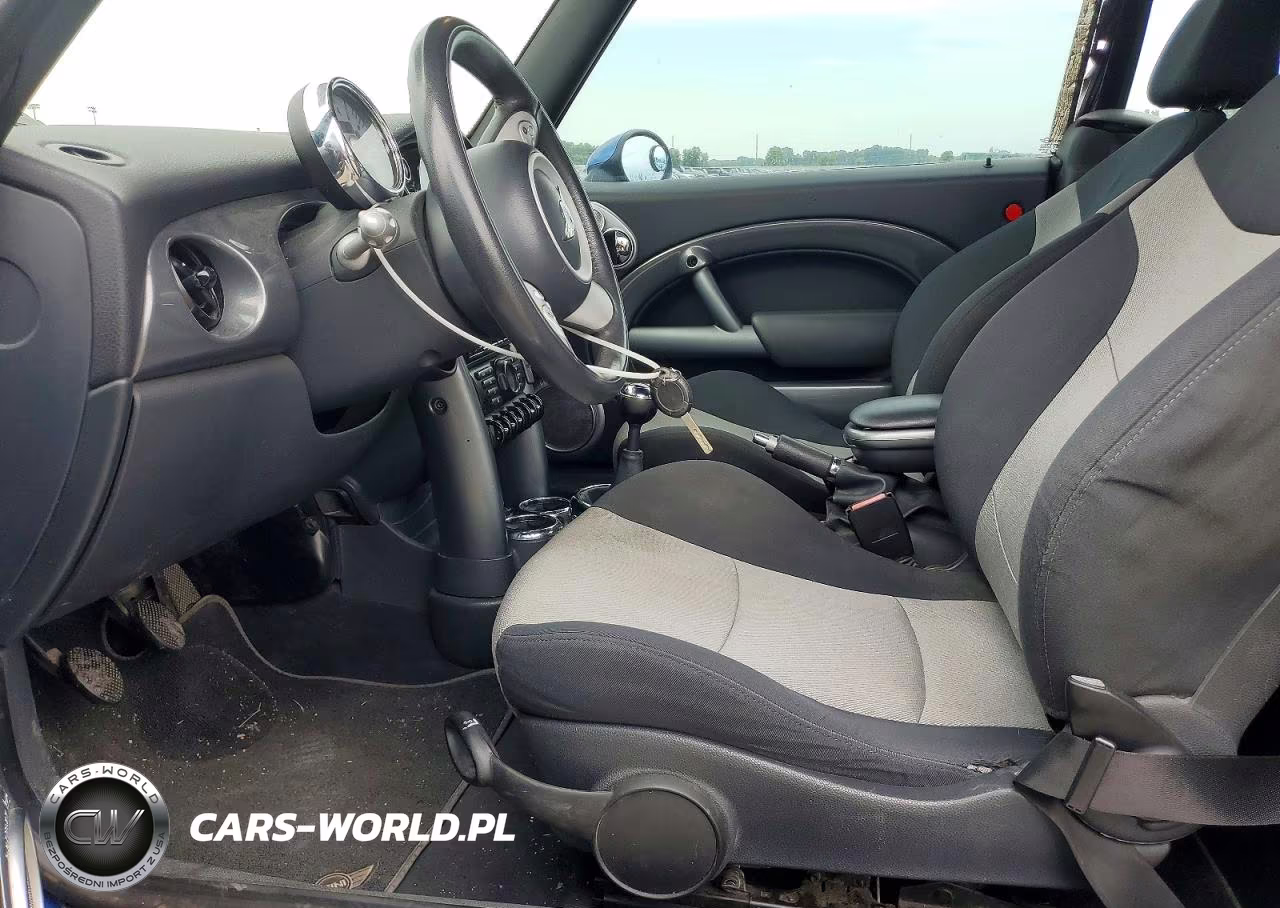 2008 Mini Cooper VIN:WMWRF33598TF68286 - 7