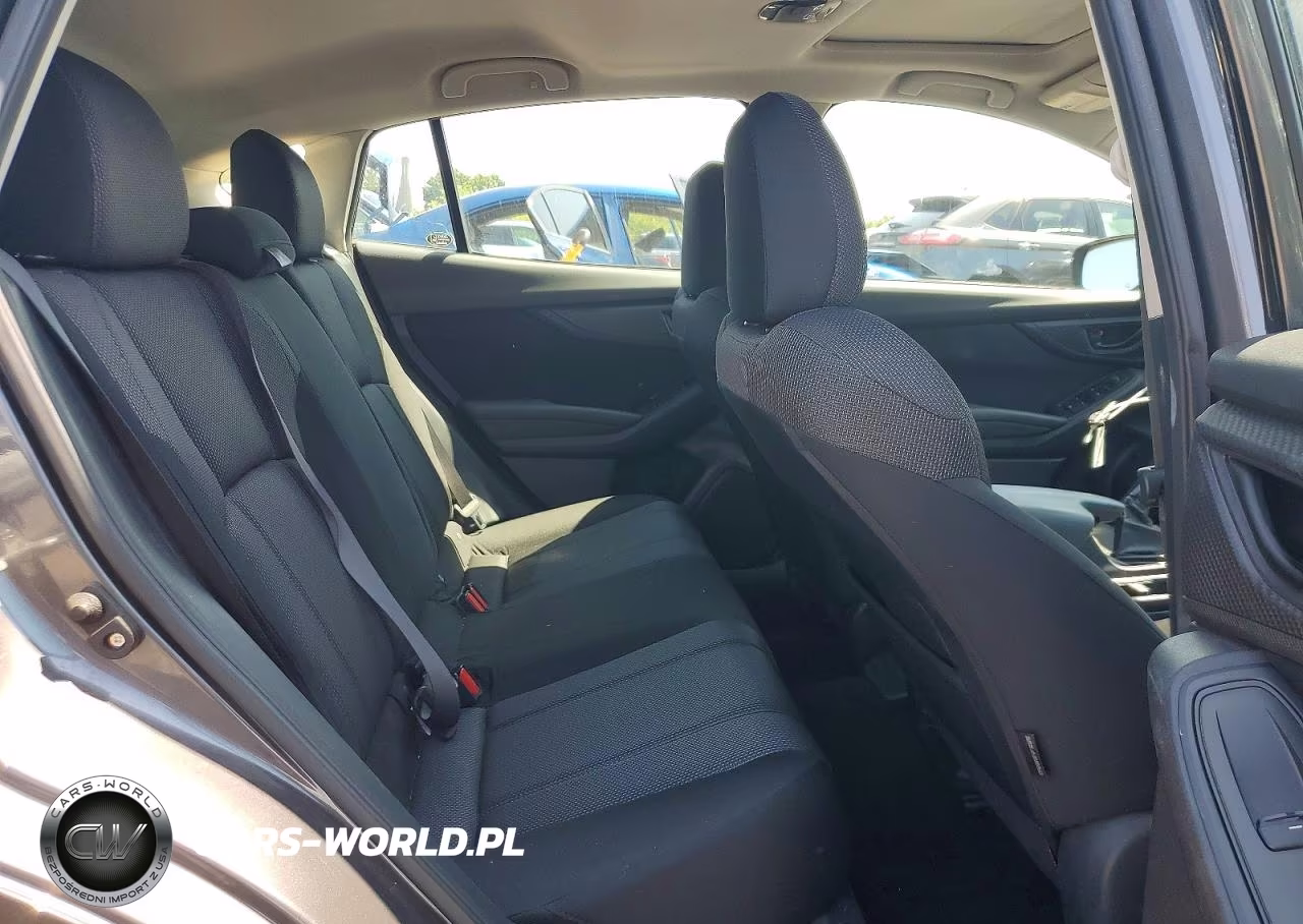 2018 Subaru Impreza Premium Plus VIN:4S3GTAD66J3715603 - 10