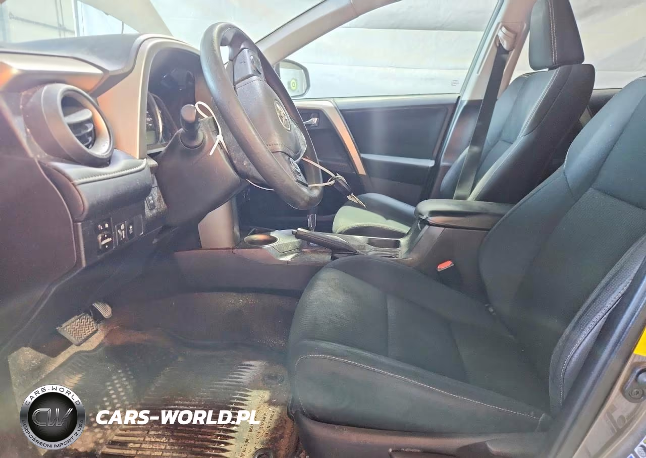 2015 Toyota Rav4 Xle VIN:2T3RFREV2FW239021 - 7