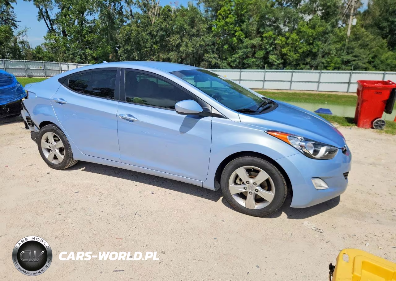 2012 Hyundai Elantra Gls VIN:KMHDH4AE2CU314057 - 4