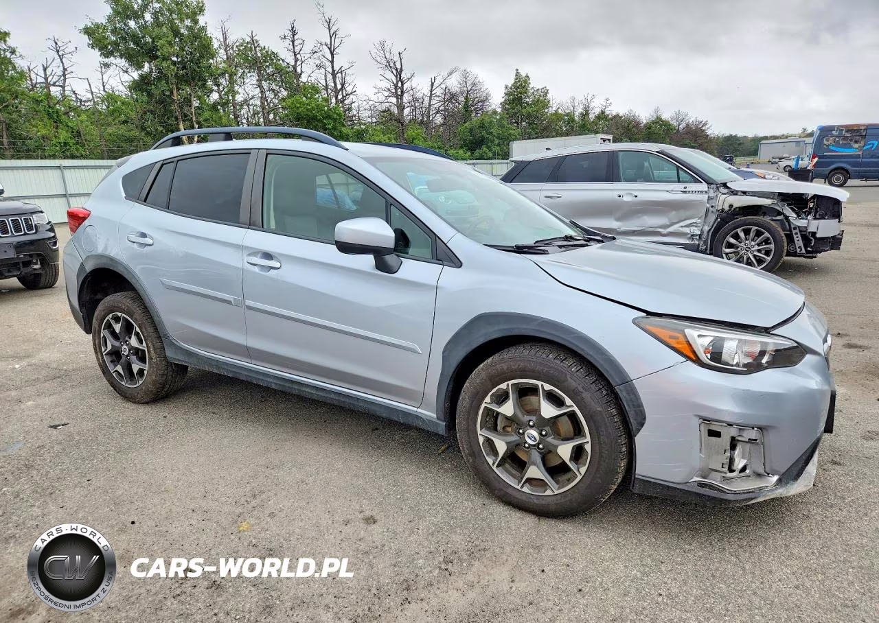 2018 Subaru Crosstrek Premium VIN:JF2GTABC4JH260800 - 4