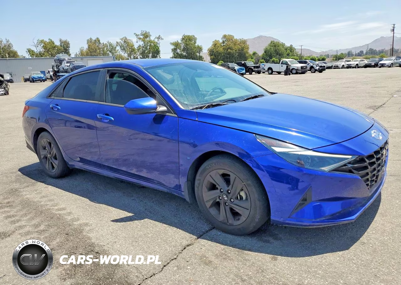 2022 Hyundai Elantra Sel VIN:5NPLS4AGXNH059643 - 4