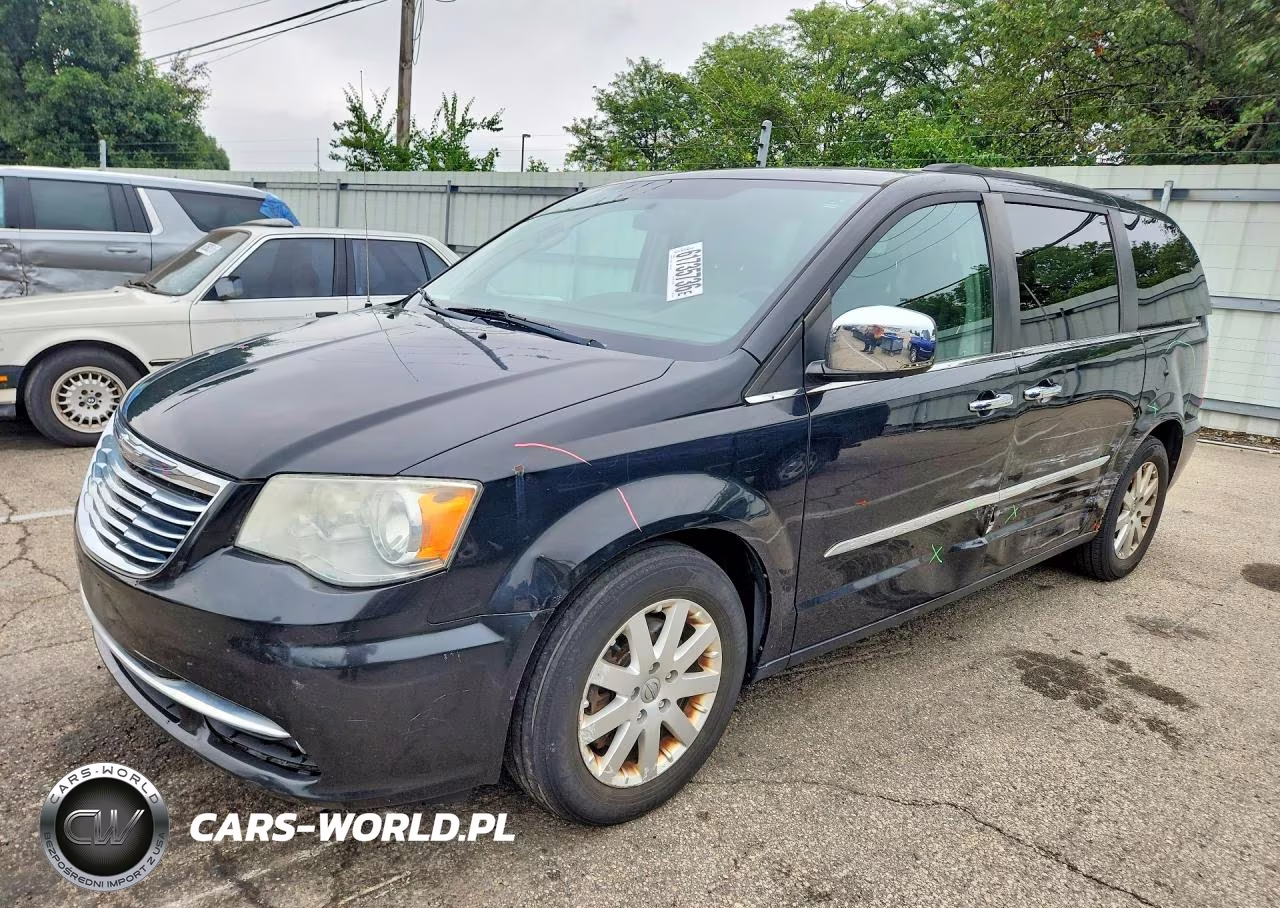 2012 Chrysler Town & Country Touring L – zdjęcie 1 z 13