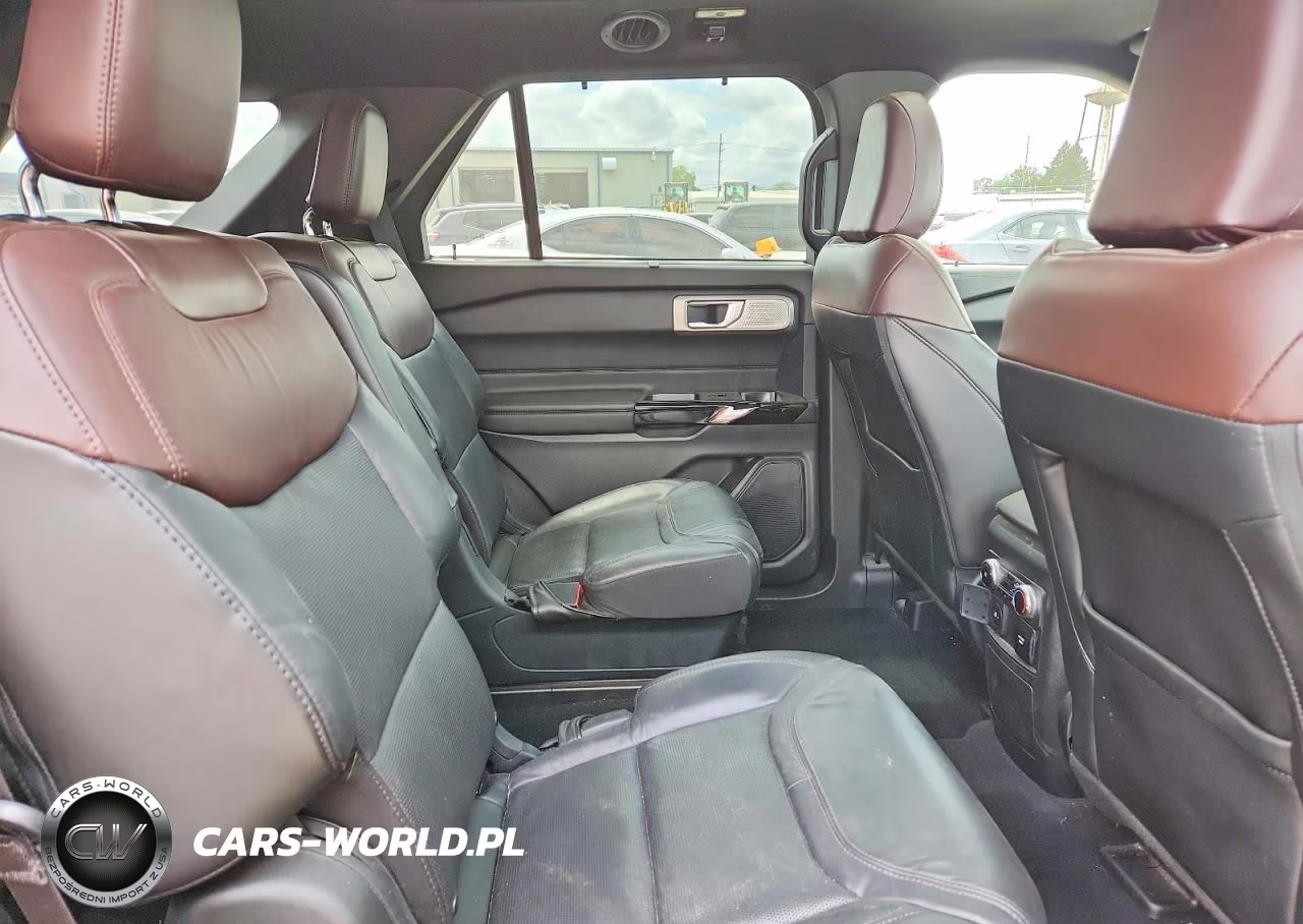 2023 Ford Explorer Platinum VIN:1FM5K8HC2PGA44740 - 11
