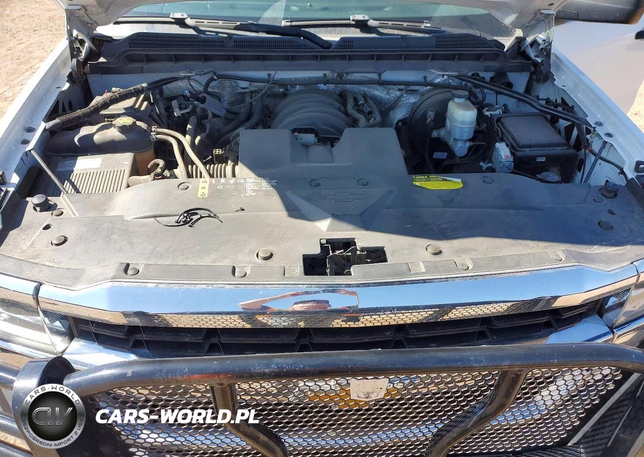 2018 Chevrolet Silverado K1500 VIN:3GCUKNEHXJG298660 - 11