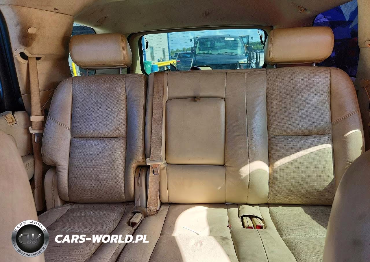 2008 Cadillac Escalade Luxury VIN:1GYEC63818R105150 - 10