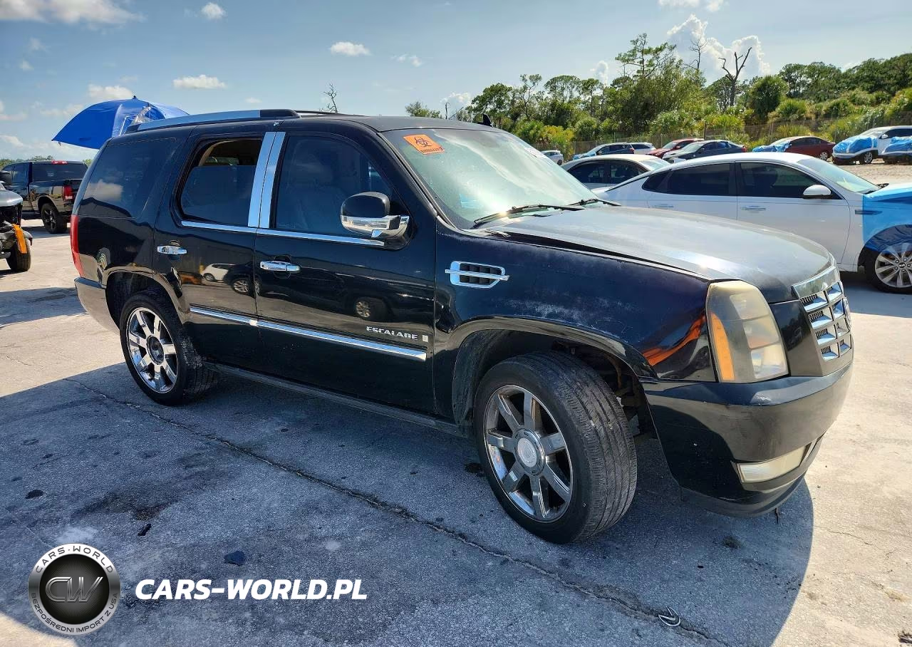 2008 Cadillac Escalade Luxury VIN:1GYEC63818R105150 - 4