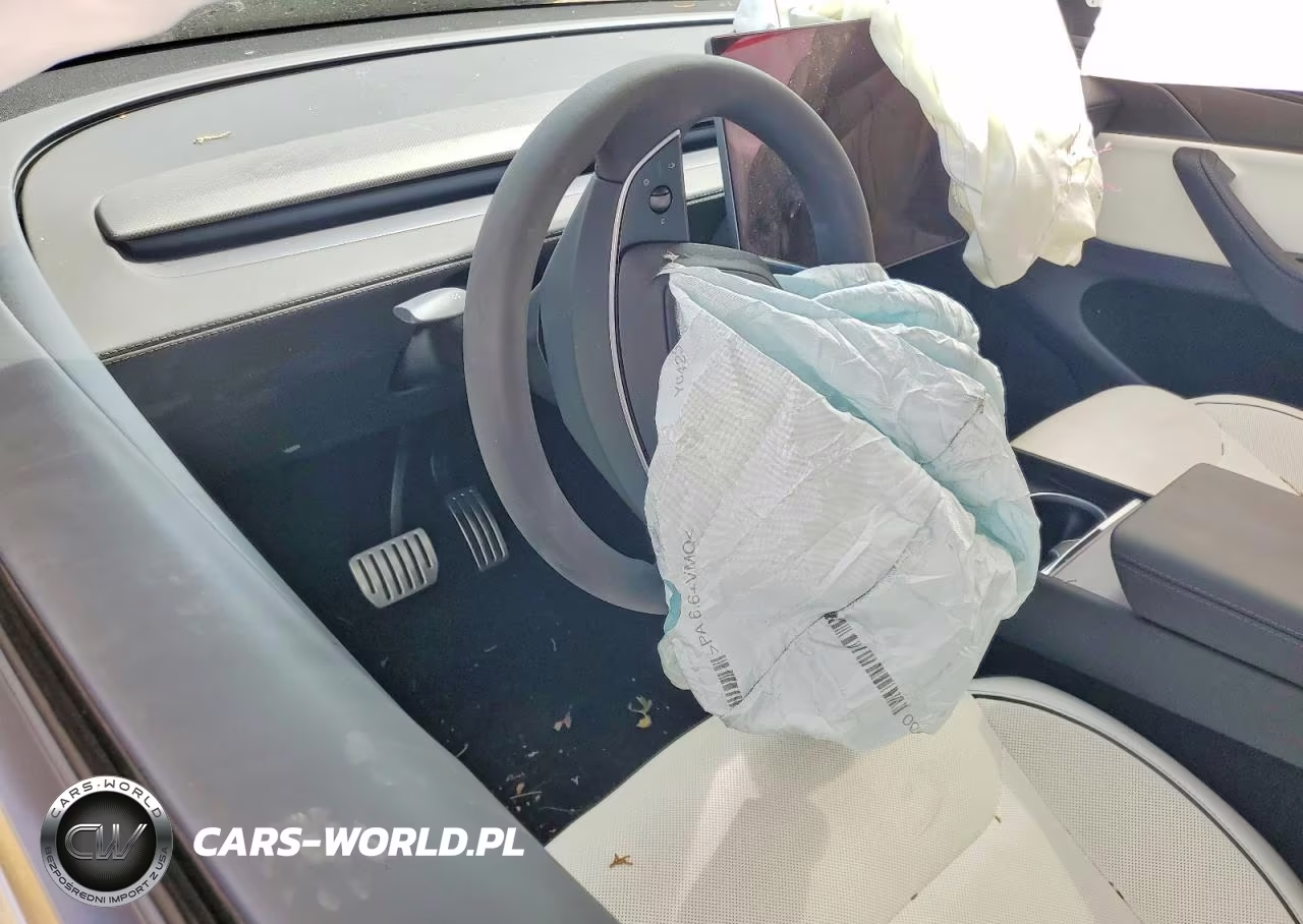 2026 Tesla Model Y VIN:7SAYGDET1TA671076 - 8