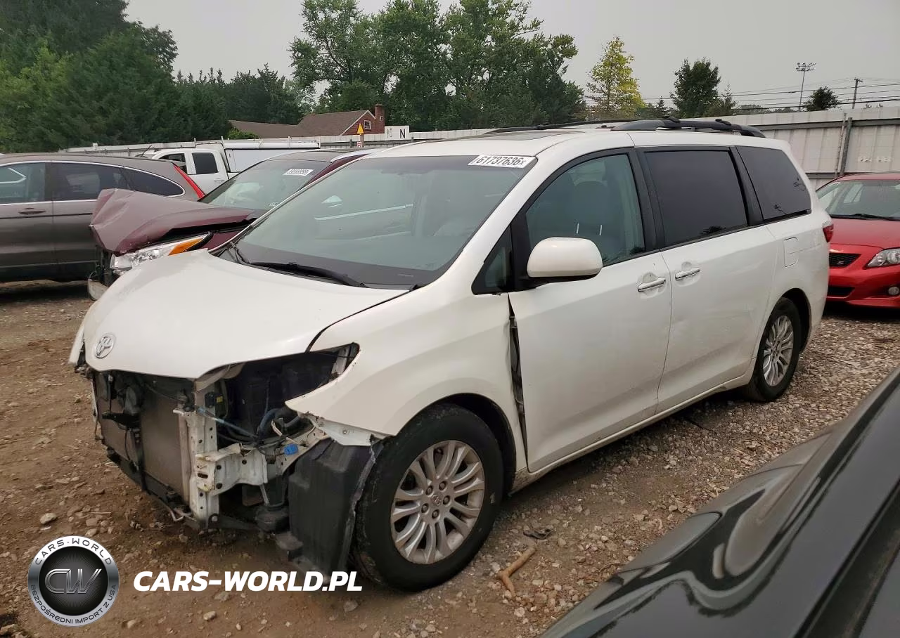 2015 Toyota Sienna Xle 8-Passenger
