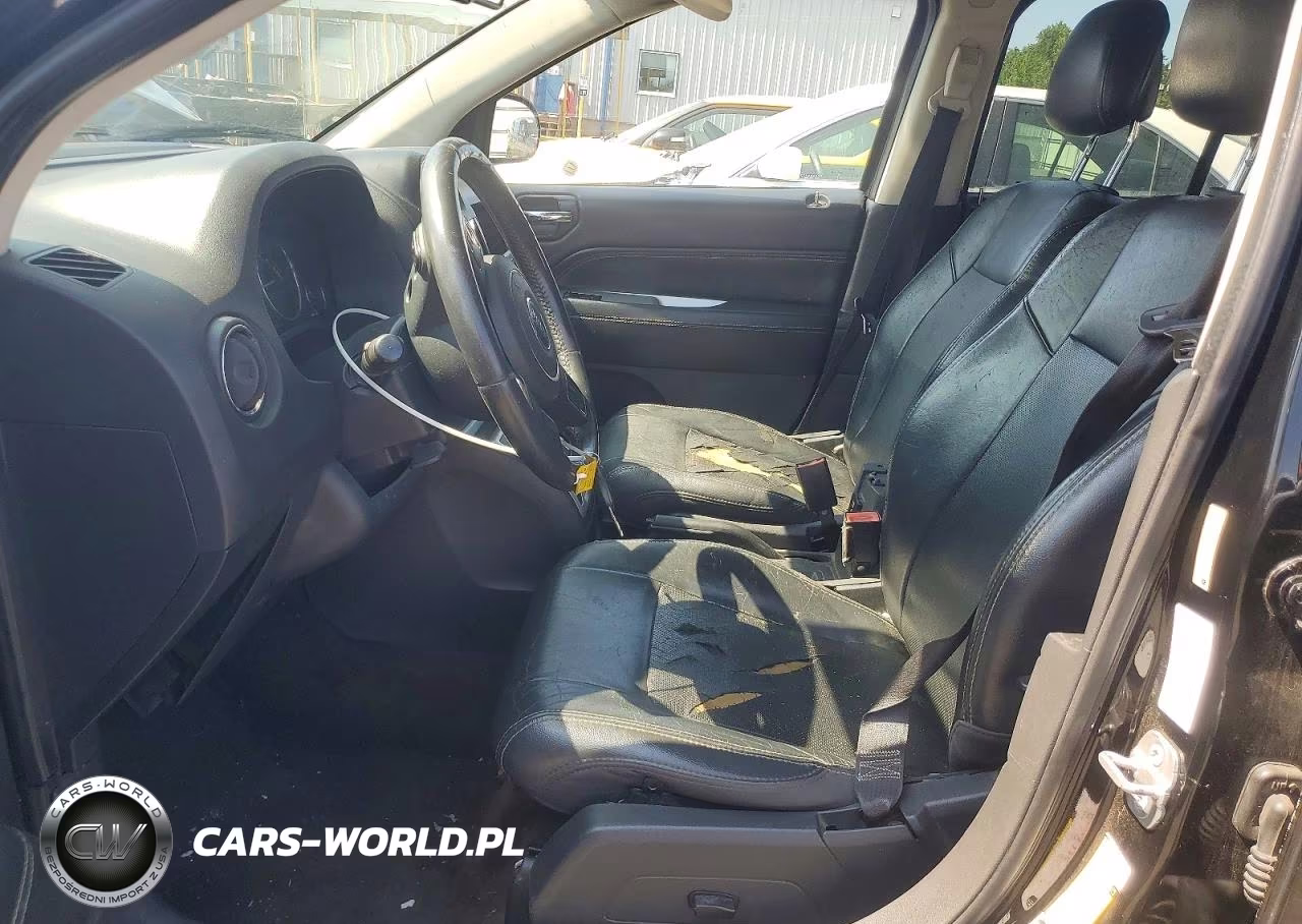 2014 Jeep Compass Latitude VIN:1C4NJCEA4ED732041 - 7