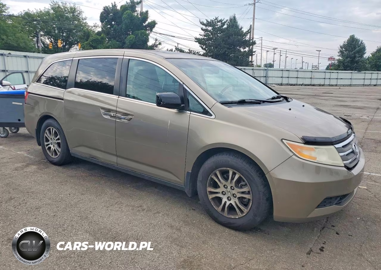 2012 Honda Odyssey Exl VIN:5FNRL5H66CB046801 - 4