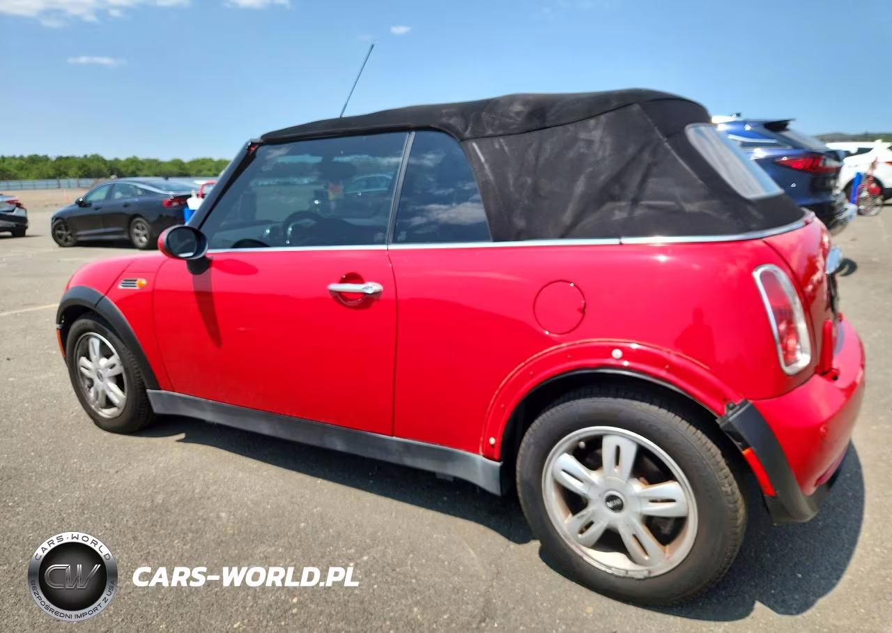 2008 Mini Cooper Base VIN:WMWRF33508TG18153 - 2