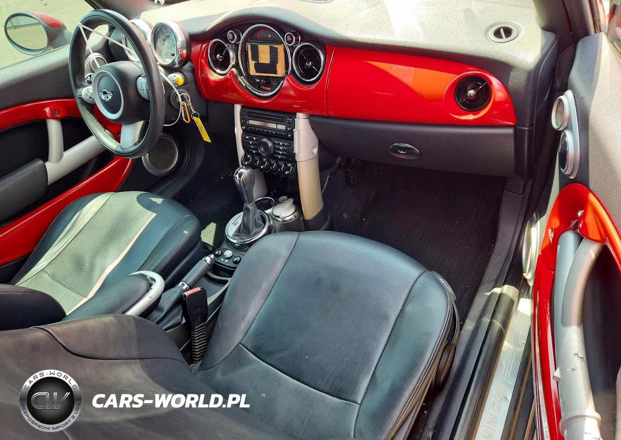 2008 Mini Cooper Base VIN:WMWRF33508TG18153 - 8