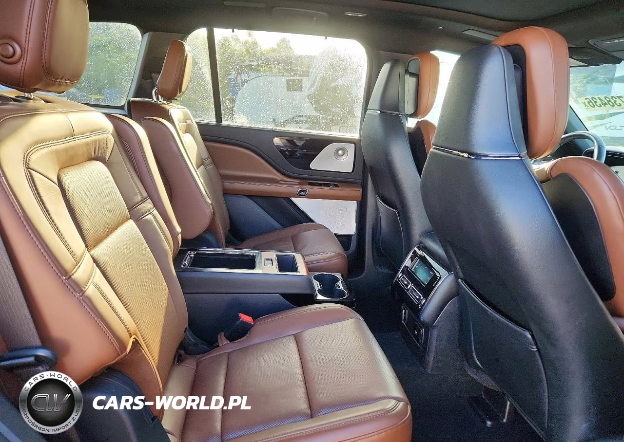 2020 Lincoln Aviator Reserve VIN:5LM5J7XC3LGL17383 - 11
