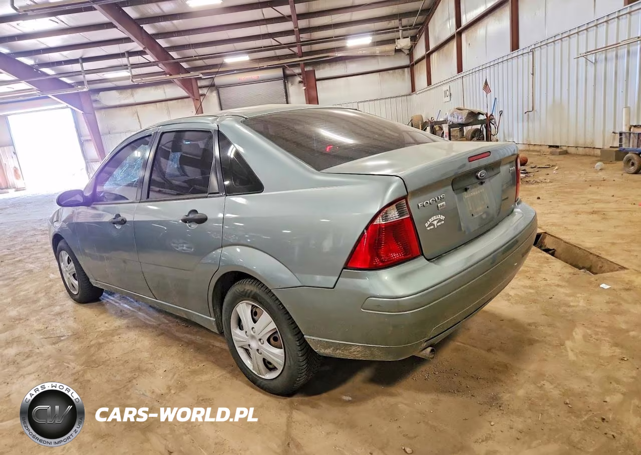 2005 Ford Focus Zx4 VIN:1FAFP34N45W138857 - 2