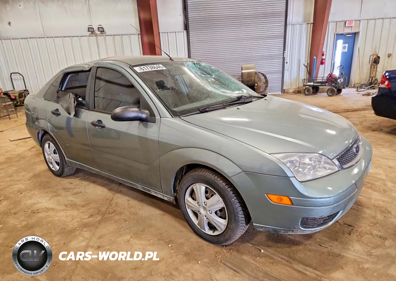 2005 Ford Focus Zx4 VIN:1FAFP34N45W138857 - 4
