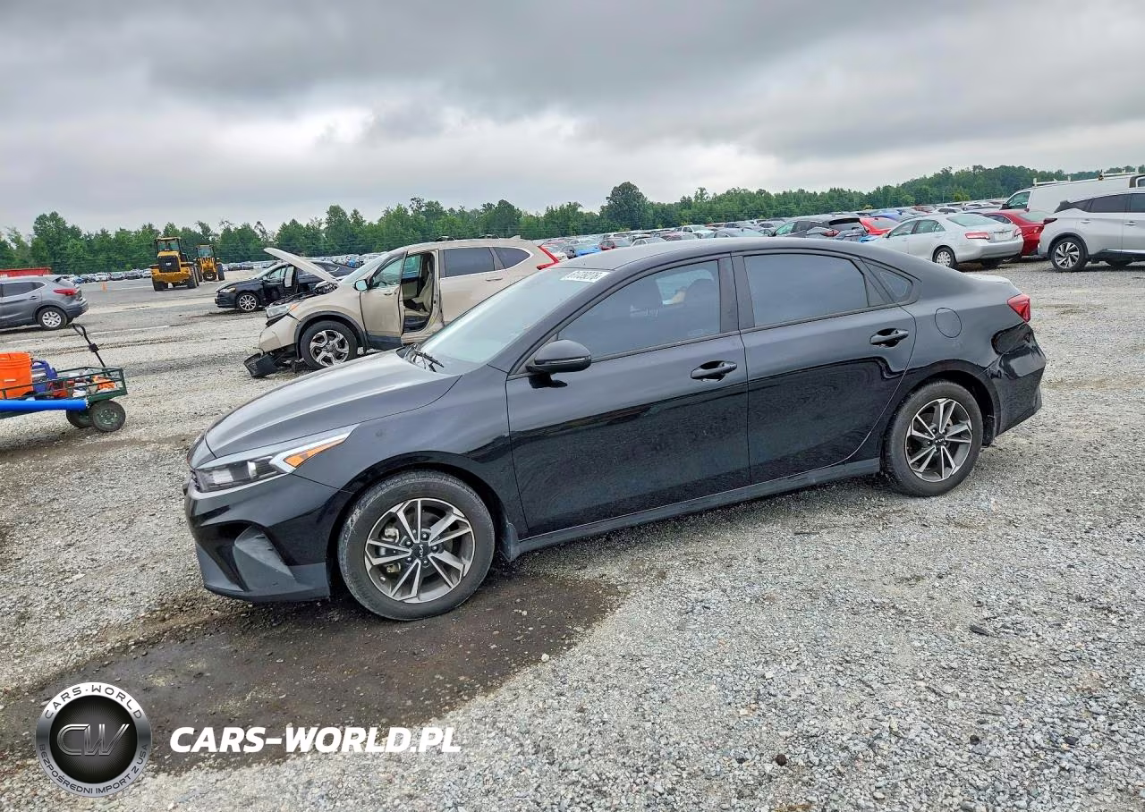 2023 Kia Forte Lxs – zdjęcie 1 z 12